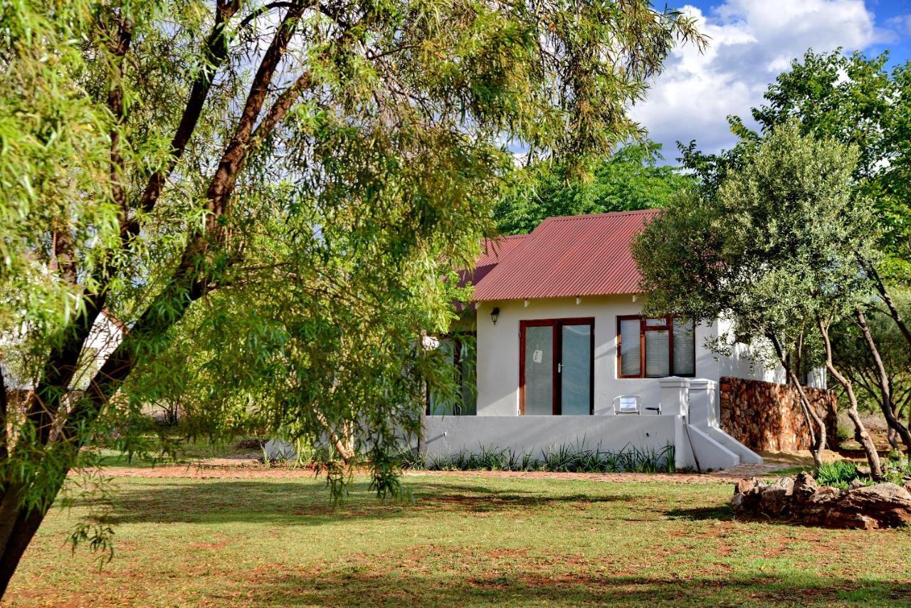 Thanda Manzi Country Hotel Centurion Esterno foto