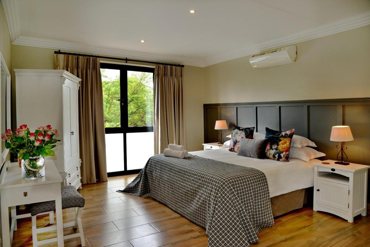 Thanda Manzi Country Hotel Centurion Esterno foto